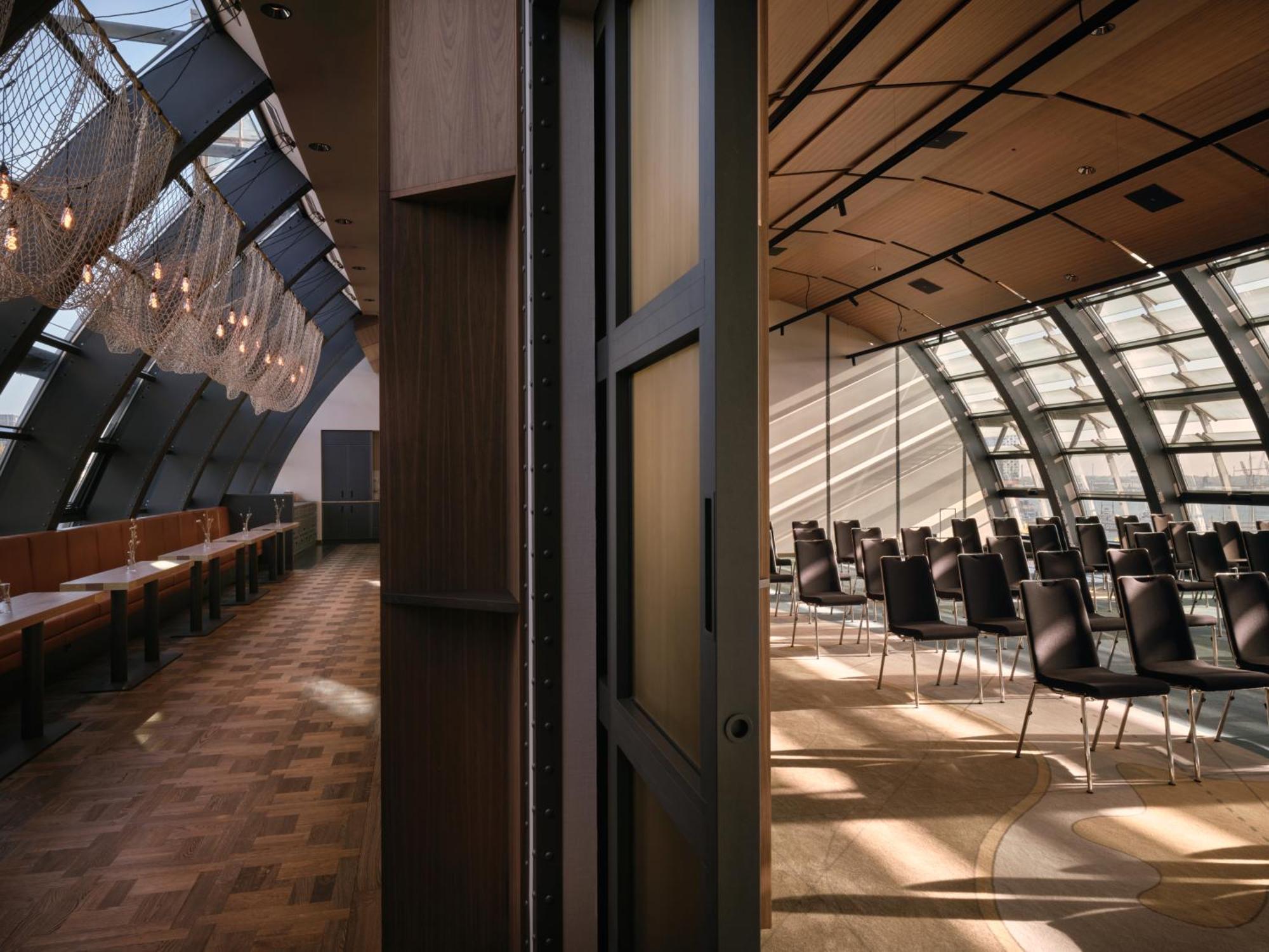 Hotel Hafen Hamburg Bagian luar foto