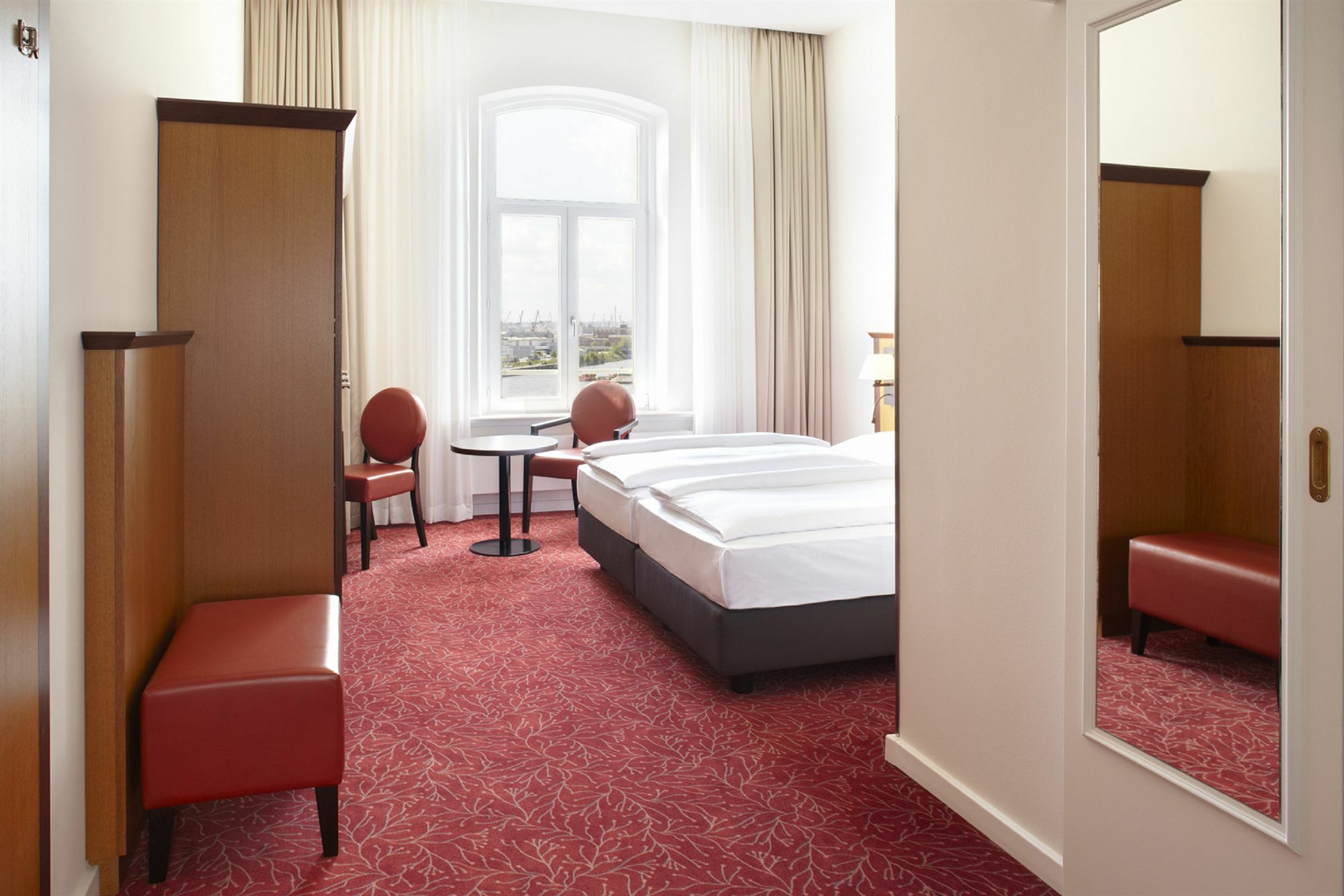 Hotel Hafen Hamburg Bagian luar foto